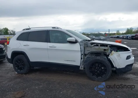 2015 Jeep Cherokee Latitude z USA, uszkodzony, nr VIN 1C4PJMCB0FW744235